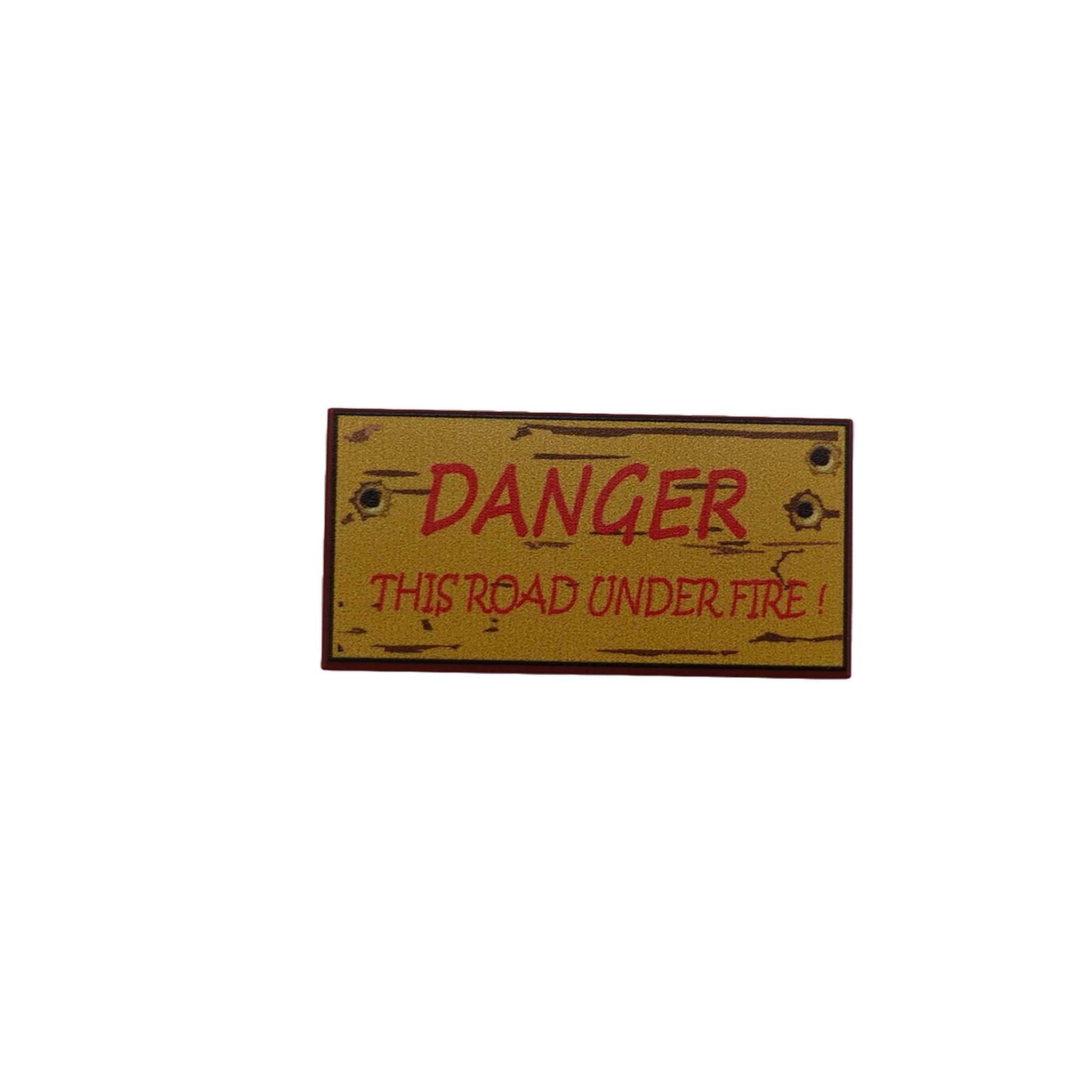 BF-0554 - Danger under fire (Farbe: Reddish-Brown, Bedruckte LEGO®-Fliese 2x4)