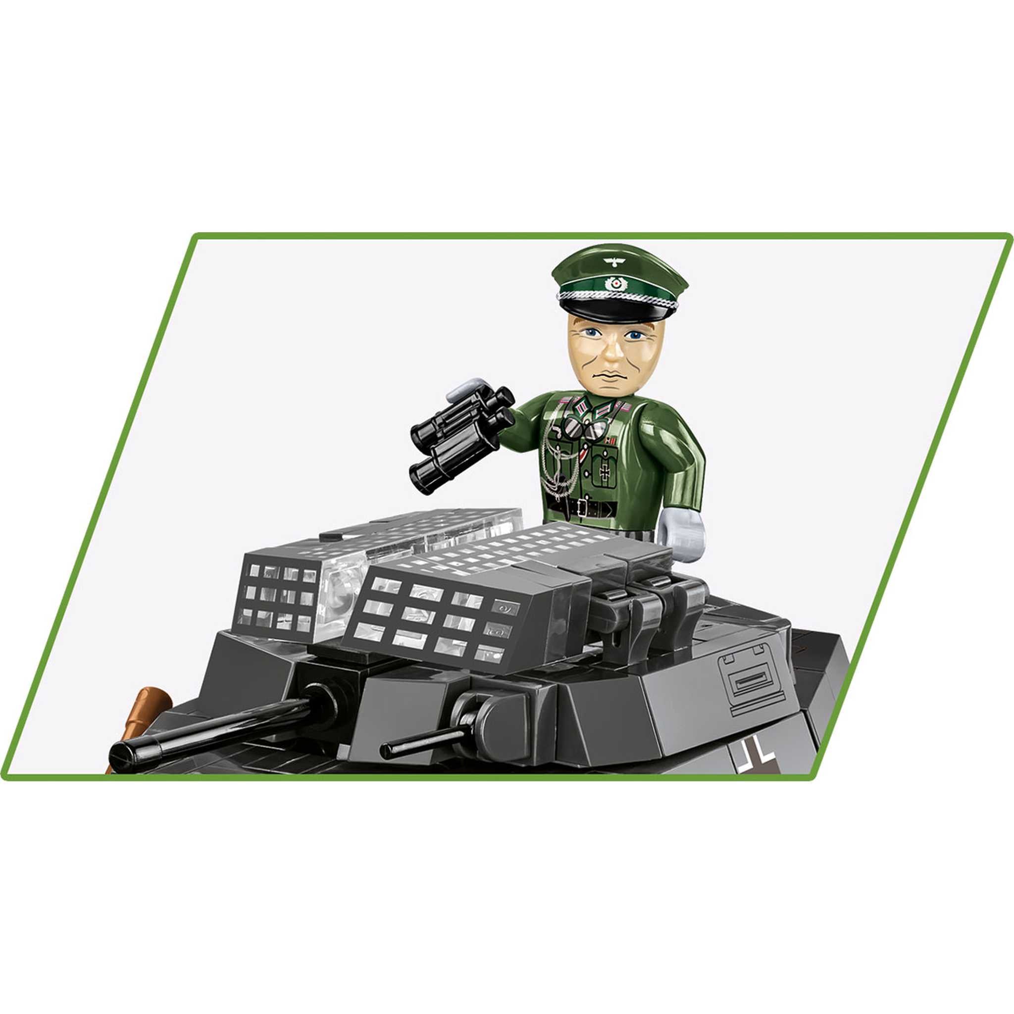 CB-2657 - Sd. KFZ. 222 (Cobi)