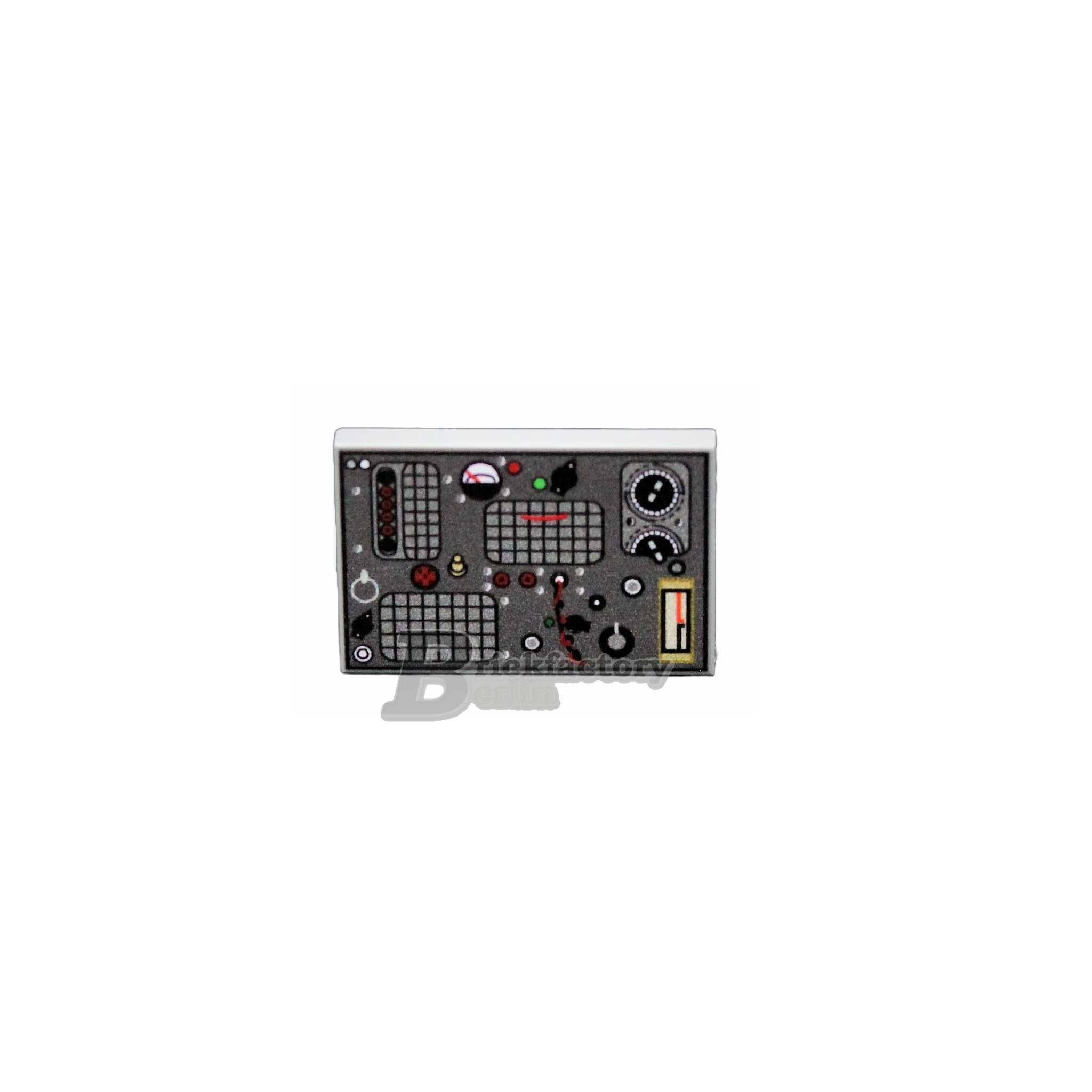 BF-0414E - Type-A Mark-III Spy Radio Set (Color: Dark Grey) Printed LEGO® Tile 2x3