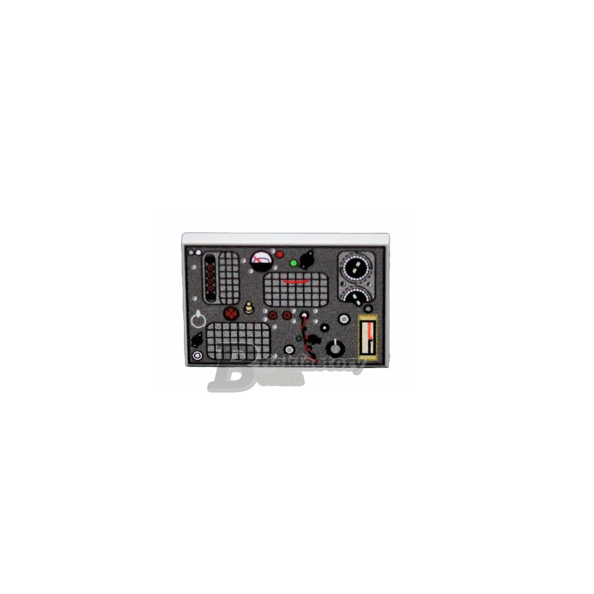 BF-0414E - Typ-A Mark-III Spy-Radio-Set (Farbe: Dunkelgrau) Bedruckte-LEGO®-Fliese-2x3