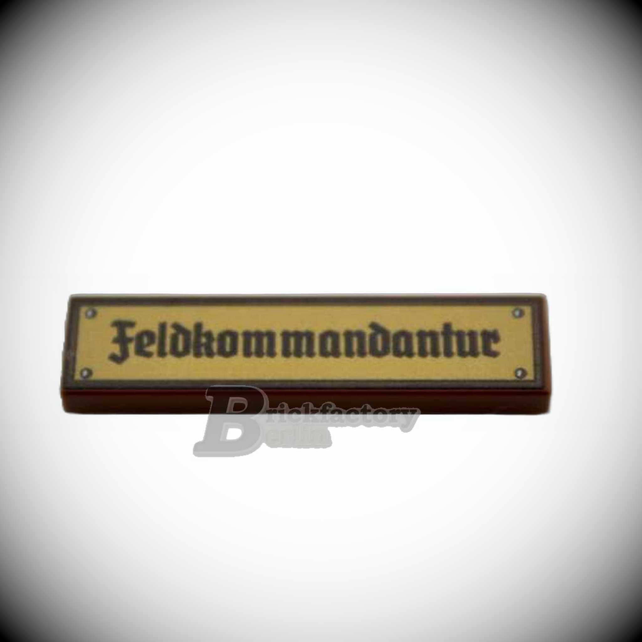 BF-0469B - Feldkommandantur (Farbe: Reddish-Brown) Bedruckte LEGO®-Fliese 1x4